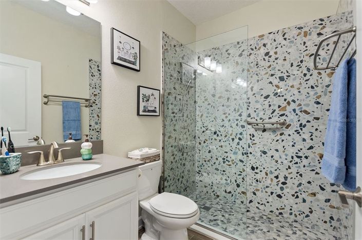 Image No.29-5 Bed Property for sale