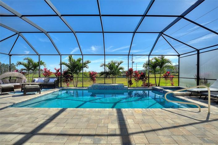 Image No.31-5 Bed Property for sale