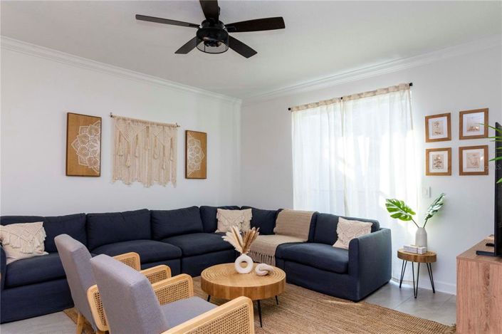 Image No.13-4 Bed Townhouse for sale