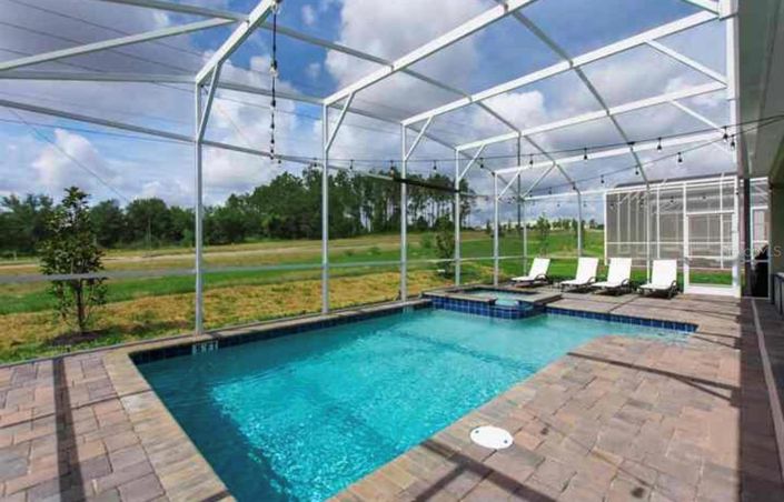 Image No.35-9 Bed House for sale