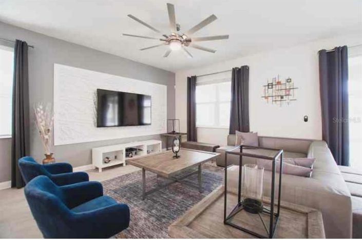 Image No.5-9 Bed House for sale