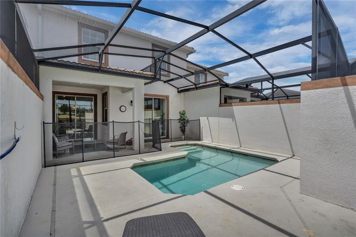 Image No.25-4 Bed Townhouse for sale