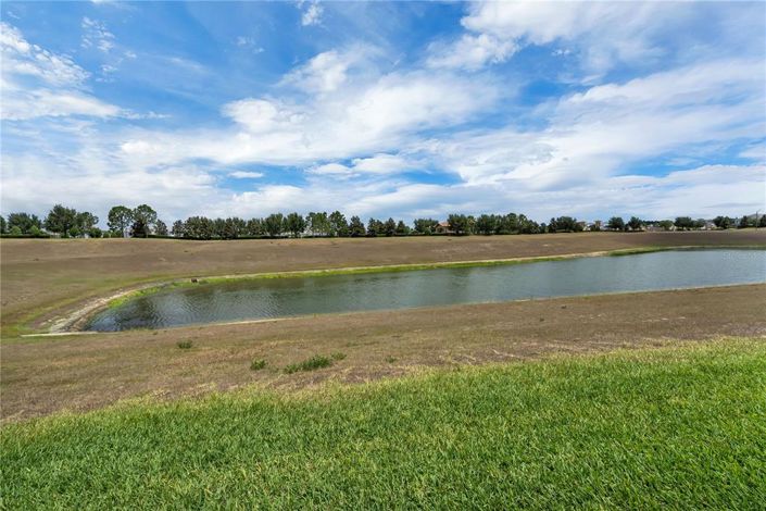 Image No.29-4 Bed Townhouse for sale