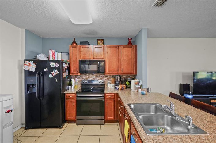 Image No.6-3 Bed Townhouse for sale