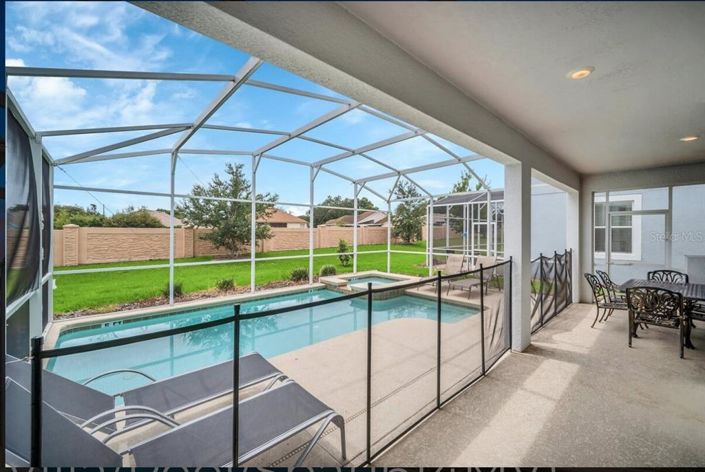 Image No.21-6 Bed Property for sale