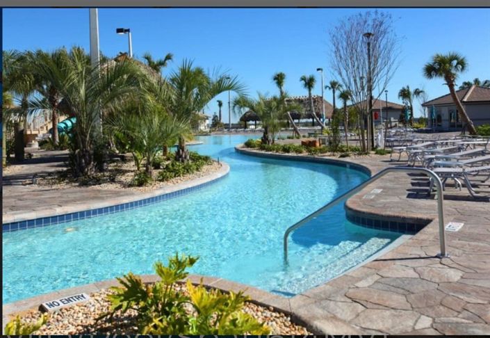 Image No.25-6 Bed Property for sale