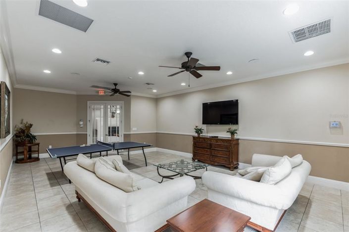 Image No.11-3 Bed Townhouse for sale