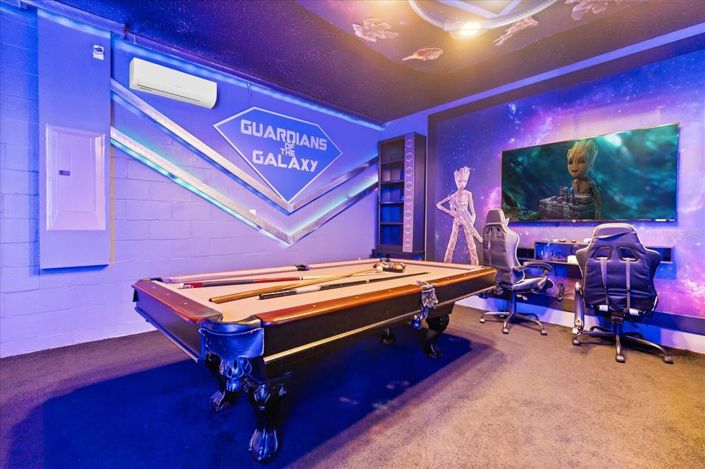 Image No.12-8 Bed Property for sale