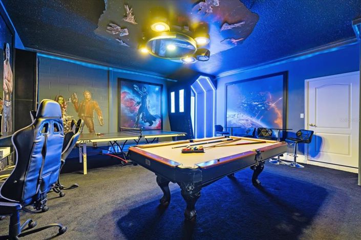 Image No.13-8 Bed Property for sale