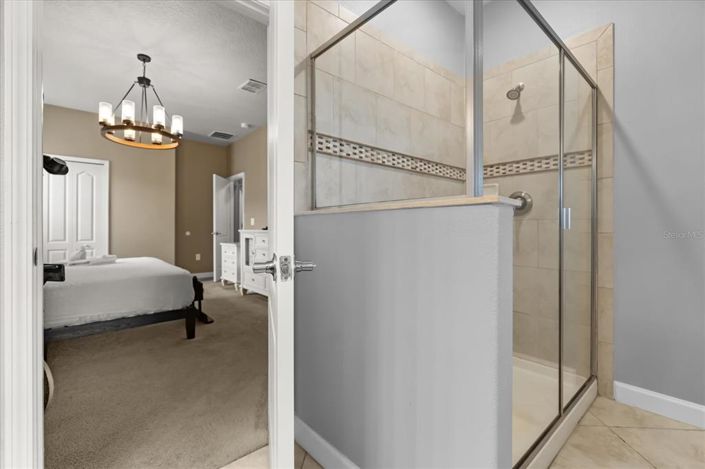 Image No.19-8 Bed Property for sale