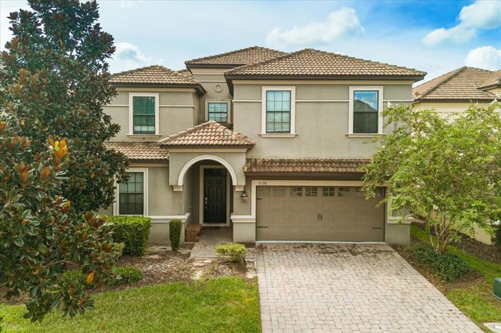 Image No.2-8 Bed Property for sale