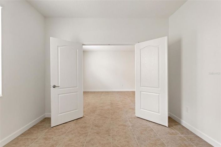 Image No.15-3 Bed Property for sale