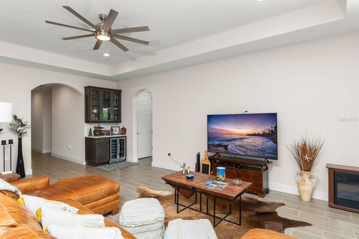 Image No.9-3 Bed House for sale