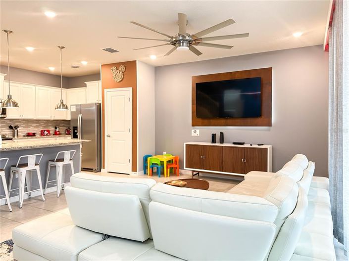 Image No.10-5 Bed Townhouse for sale