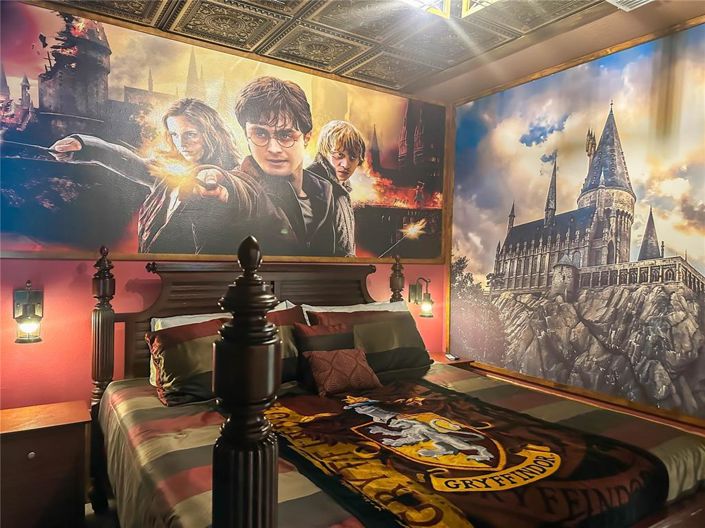 Image No.14-5 Bed Townhouse for sale