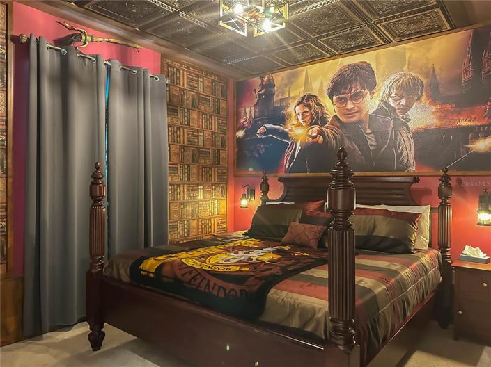 Image No.16-5 Bed Townhouse for sale