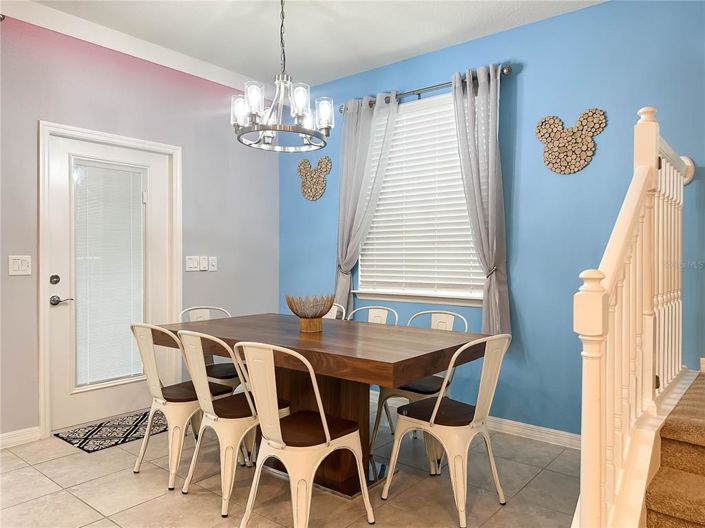 Image No.8-5 Bed Townhouse for sale