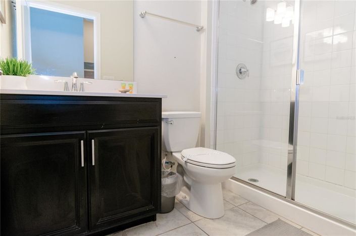 Image No.27-3 Bed Property for sale