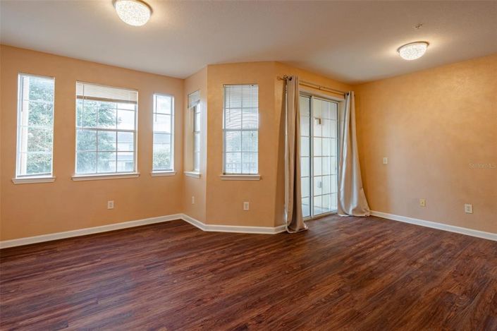 Image No.14-3 Bed Property for sale