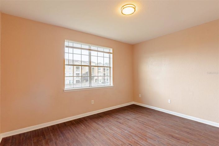 Image No.21-3 Bed Apartment for sale