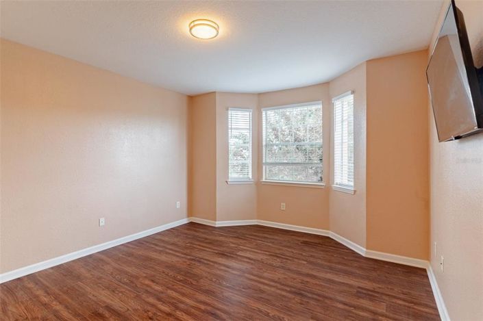 Image No.23-3 Bed Apartment for sale