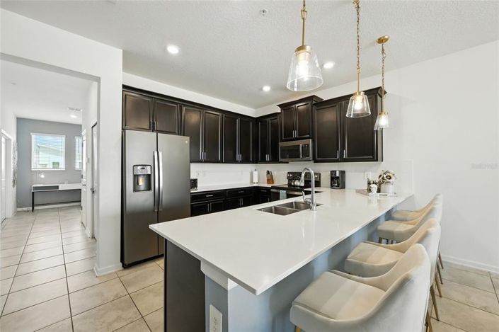 Image No.17-3 Bed Apartment for sale