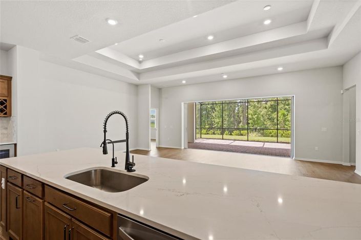 Image No.11-3 Bed House for sale