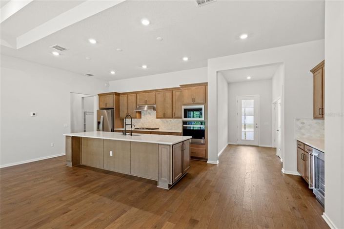 Image No.14-3 Bed House for sale