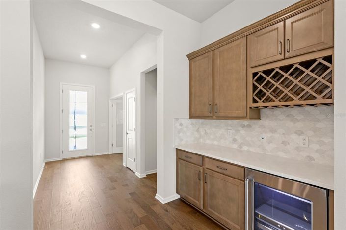 Image No.17-3 Bed House for sale