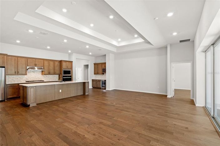 Image No.18-3 Bed House for sale