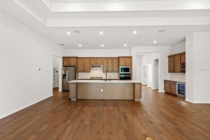 Image No.19-3 Bed House for sale