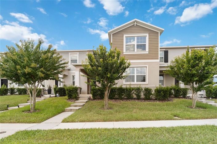 Image No.1-4 Bed Townhouse for sale