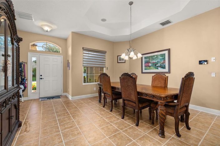 Image No.11-4 Bed House for sale