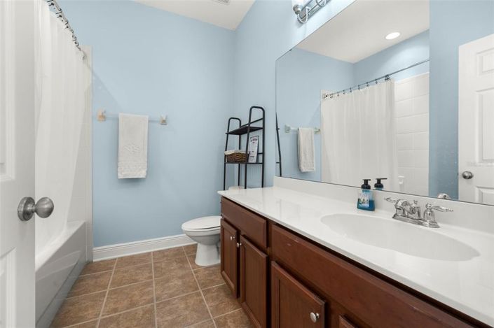 Image No.16-4 Bed House for sale