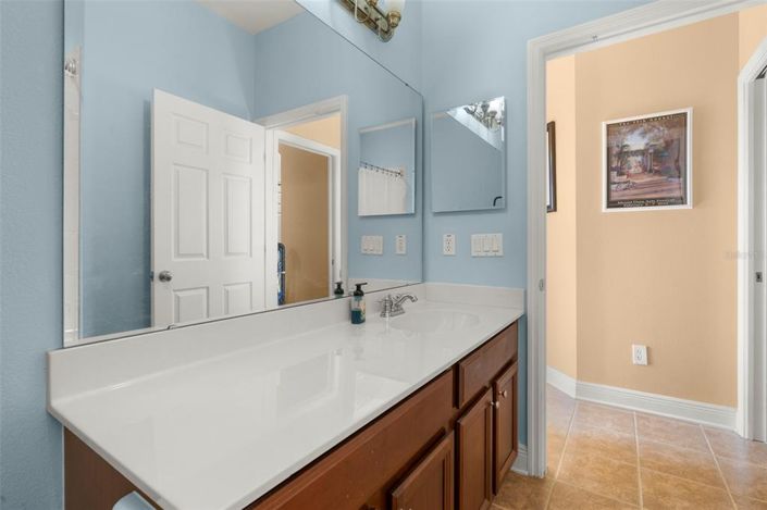 Image No.17-4 Bed House for sale