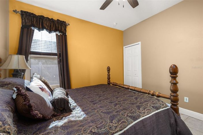 Image No.25-4 Bed House for sale