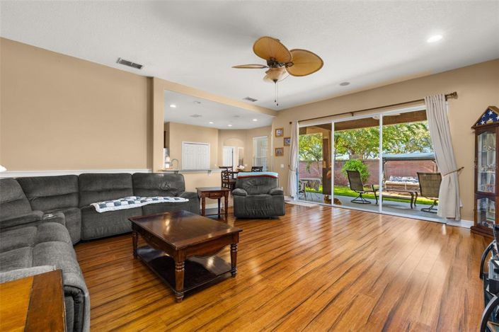 Image No.28-4 Bed House for sale