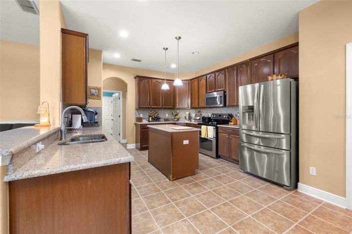 Image No.31-4 Bed House for sale