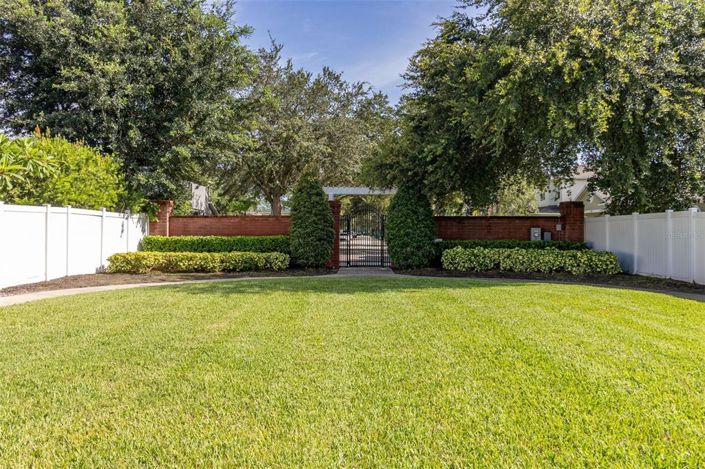 Image No.52-4 Bed House for sale