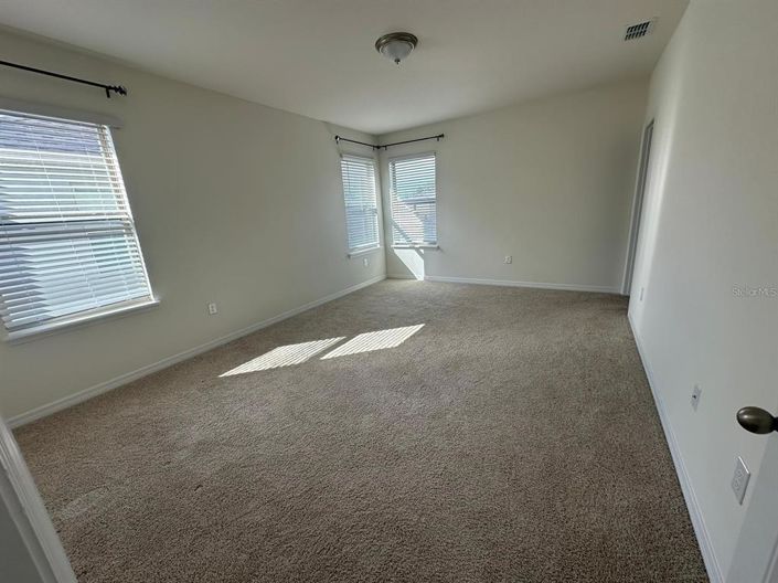 Image No.17-4 Bed House for sale