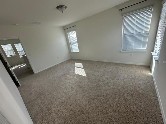 Image No.18-4 Bed House for sale