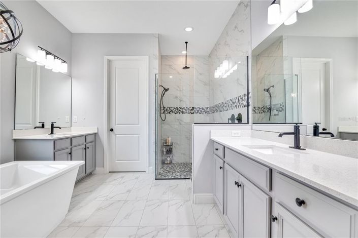 Image No.10-4 Bed House for sale