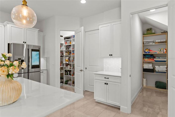 Image No.16-6 Bed House for sale