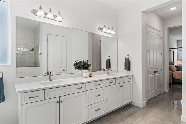 Image No.21-6 Bed House for sale