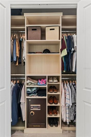 Image No.25-6 Bed House for sale