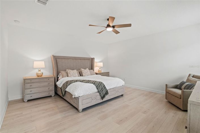 Image No.37-6 Bed House for sale