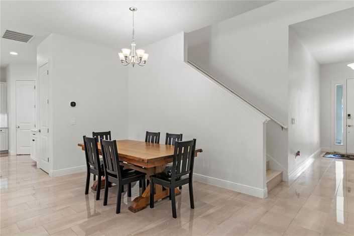 Image No.6-6 Bed House for sale