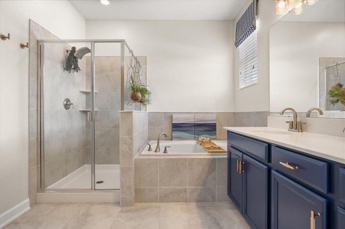 Image No.15-4 Bed House for sale