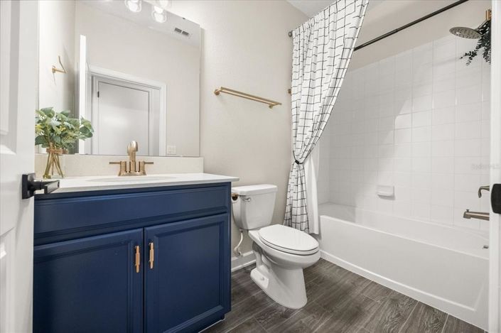 Image No.27-4 Bed House for sale