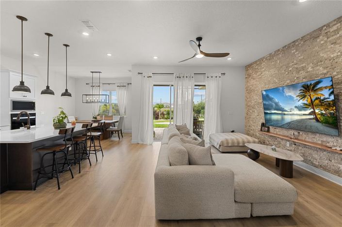 Image No.10-5 Bed House for sale